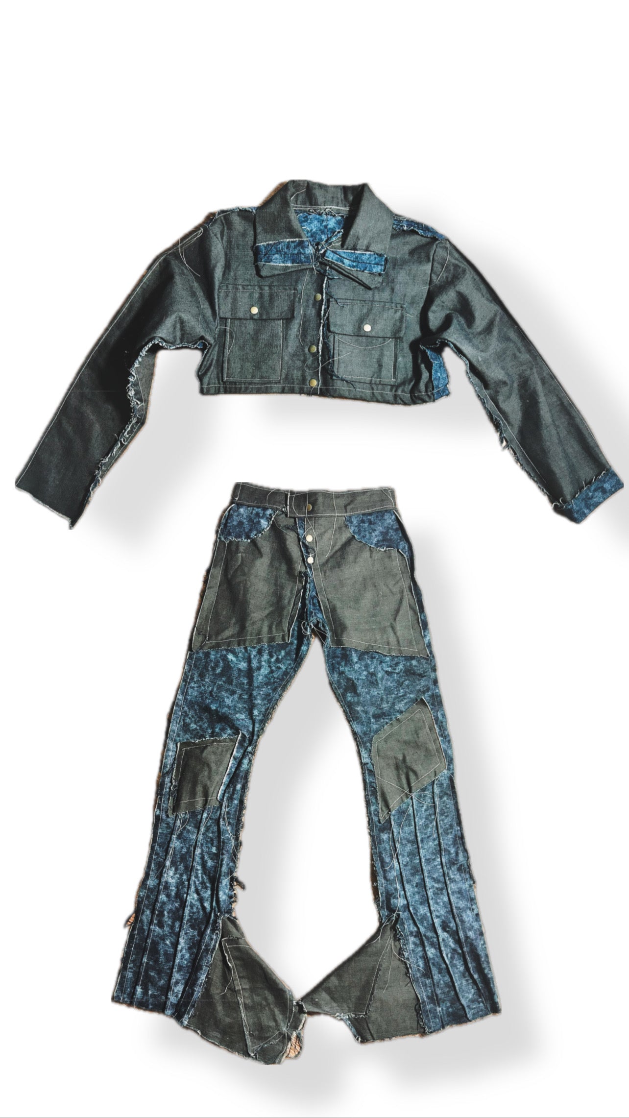 DISTRESSED LOV01 DENIMS